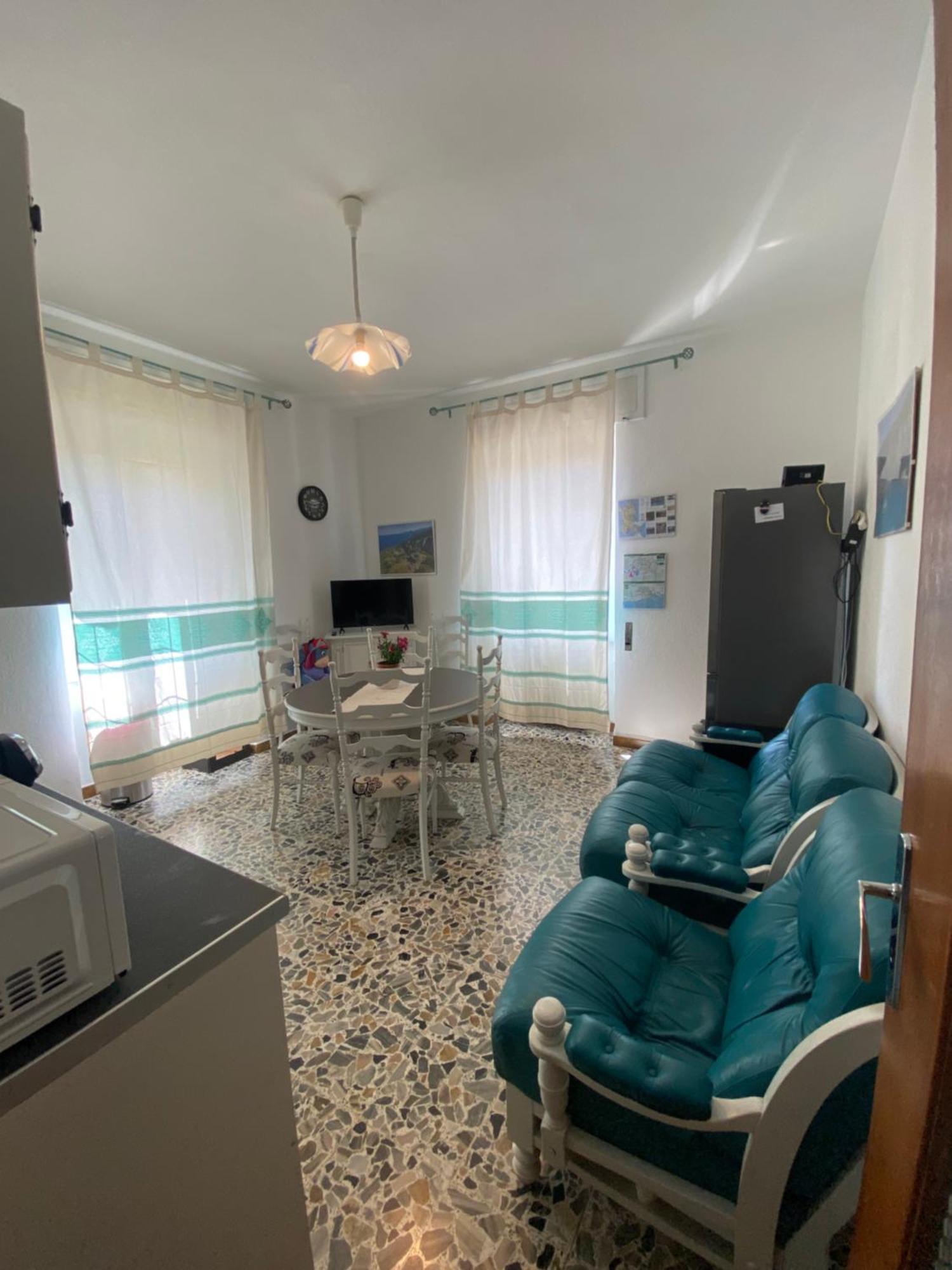 Montes Apartment ดอร์กาลี ภายนอก รูปภาพ