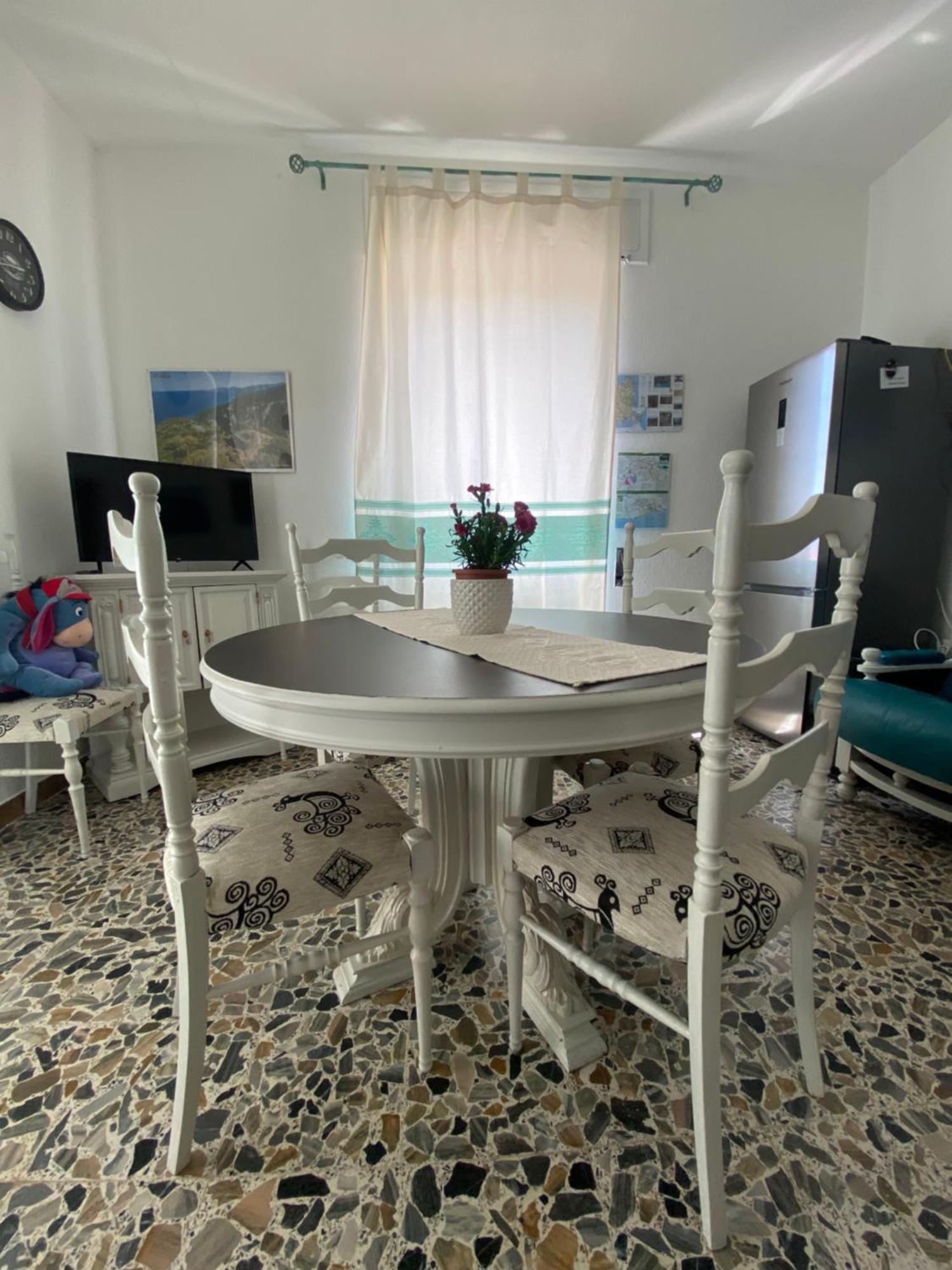 Montes Apartment ดอร์กาลี ภายนอก รูปภาพ